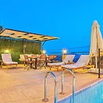Seaview 4 Bedroom 5m Drive To * Kalkan
