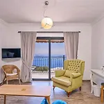 Seaview 4 Bedroom 5m Drive To Villa