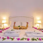 Seaview 4 Bedroom 5m Drive To * Kalkan