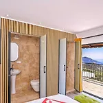 Vila Seaview 4 Bedroom 5m Drive To Kalkan