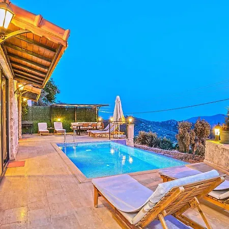 Seaview 4 Bedroom 5m Drive To Kalkan
