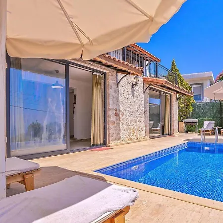 Seaview 4 Bedroom 5m Drive To קלקן