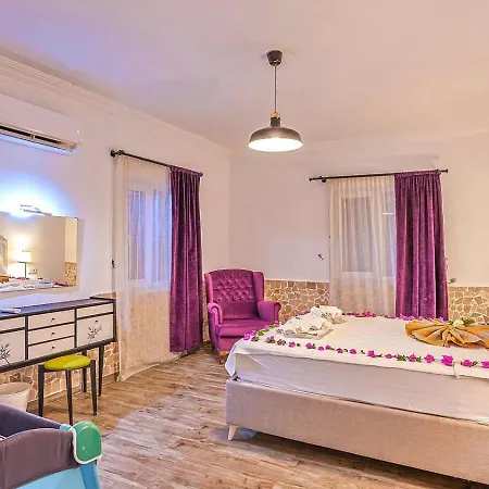 Seaview 4 Bedroom 5m Drive To * Kalkan