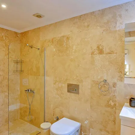 Seaview 4 Bedroom 5m Drive To * Kalkan