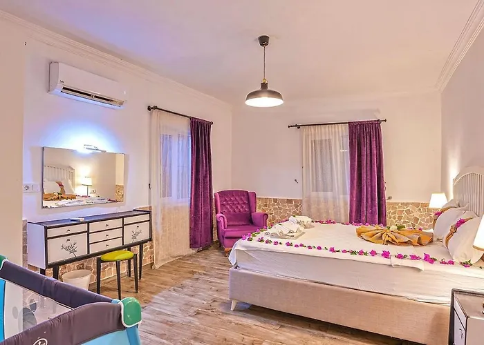 Seaview 4 Bedroom 5m Drive To * Kalkan