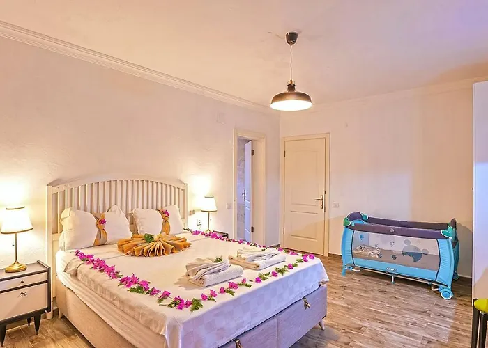 Villa Seaview 4 Bedroom 5m Drive To Kalkan