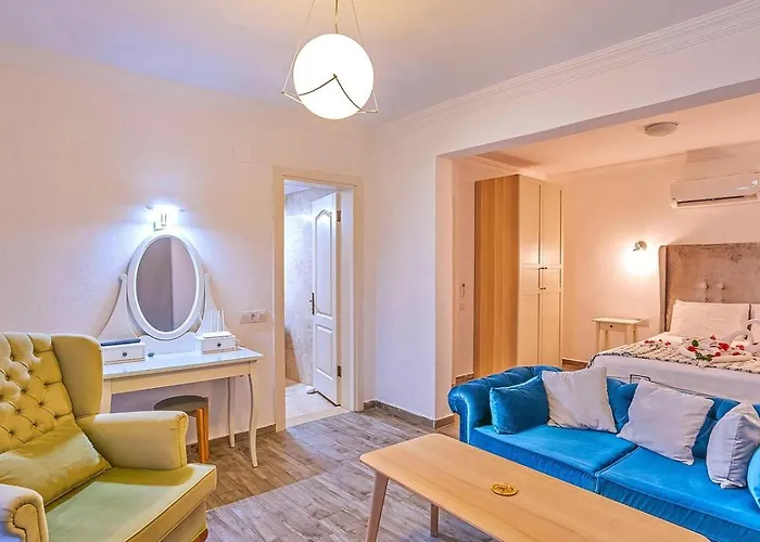 Seaview 4 Bedroom 5m Drive To * Kalkan