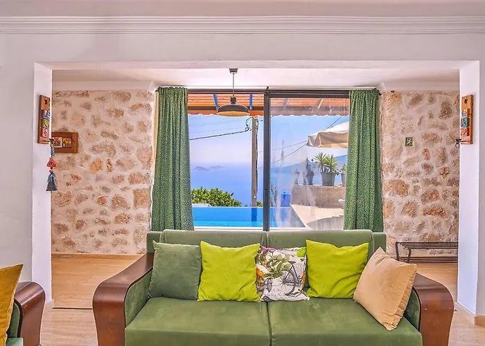 Seaview 4 Bedroom 5m Drive To Villa